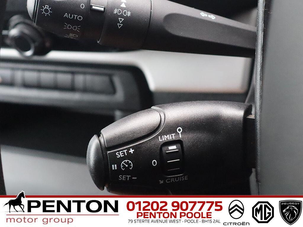 Used Peugeot Traveller for sale - 78205154: Photo 12