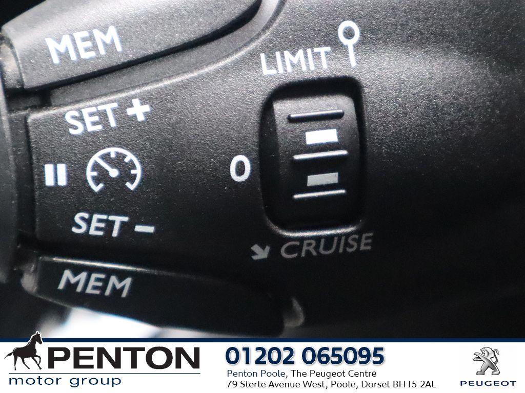 Used Peugeot 2008 2024 for sale - 76667400: Photo 15