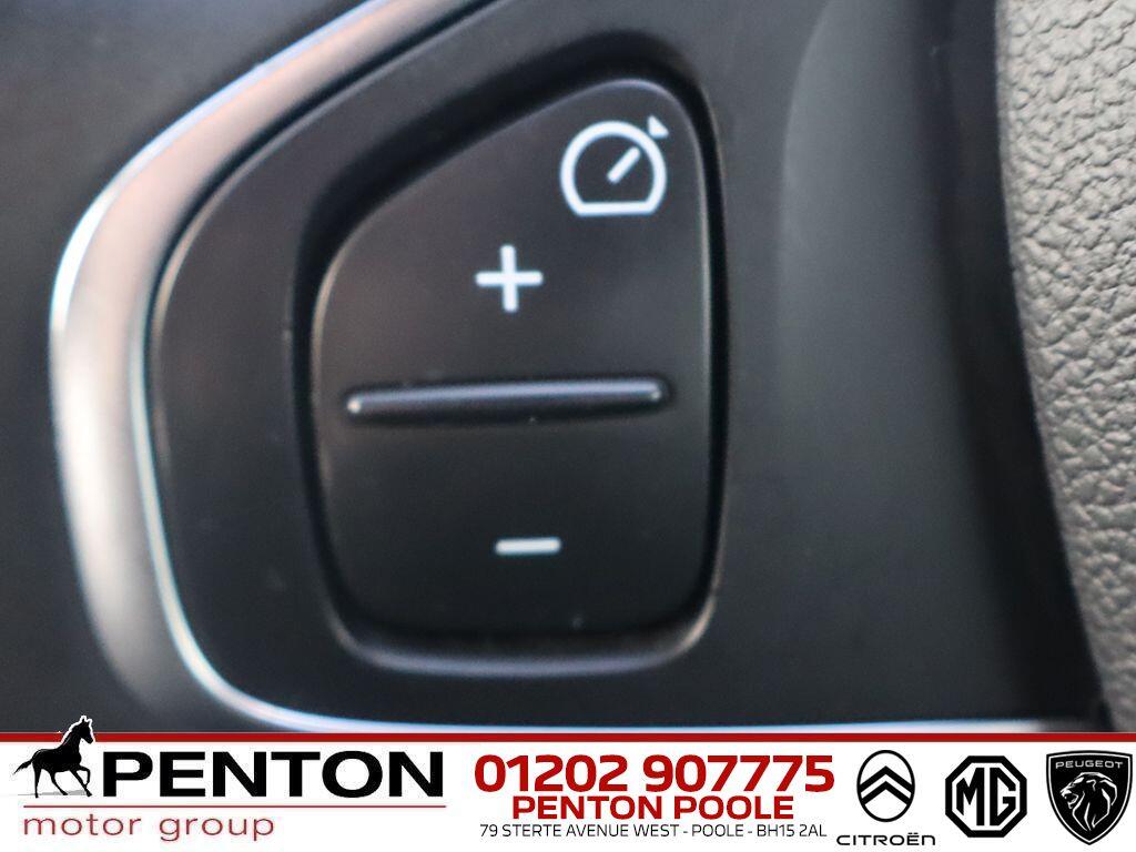Used Renault Captur 2018 for sale - 77496699: Photo 11