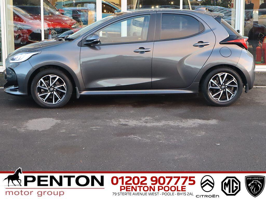 Used Toyota Yaris 2022 for sale - 76976330: Photo 17
