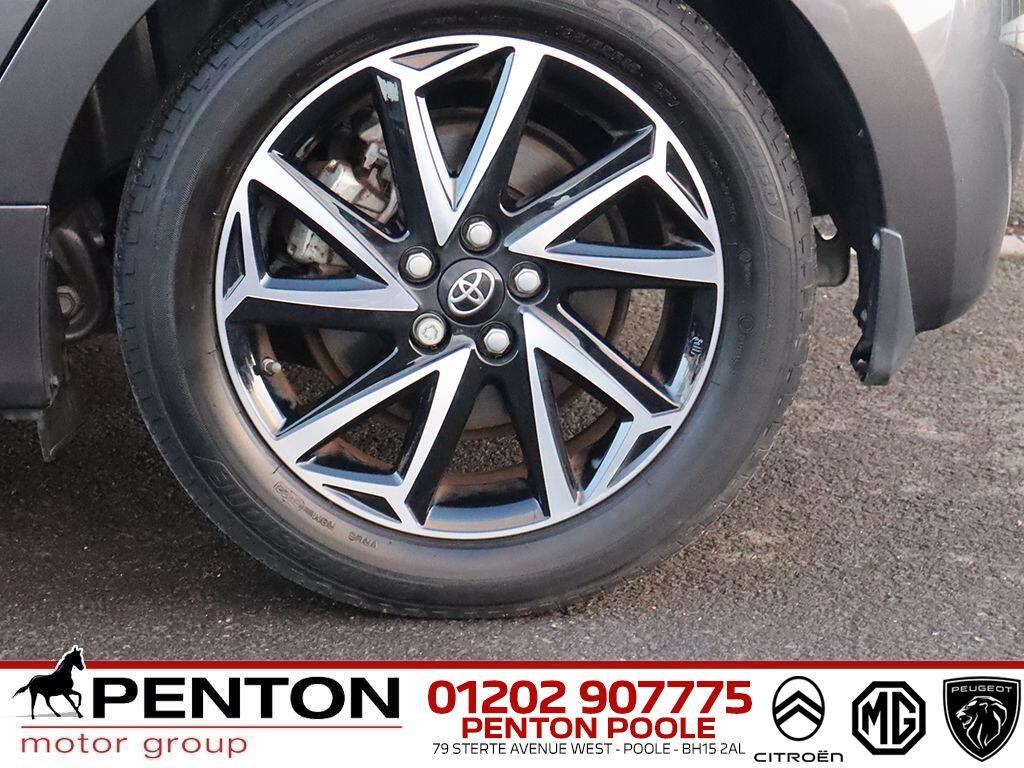 Used Toyota Yaris 2022 for sale - 76976330: Photo 18