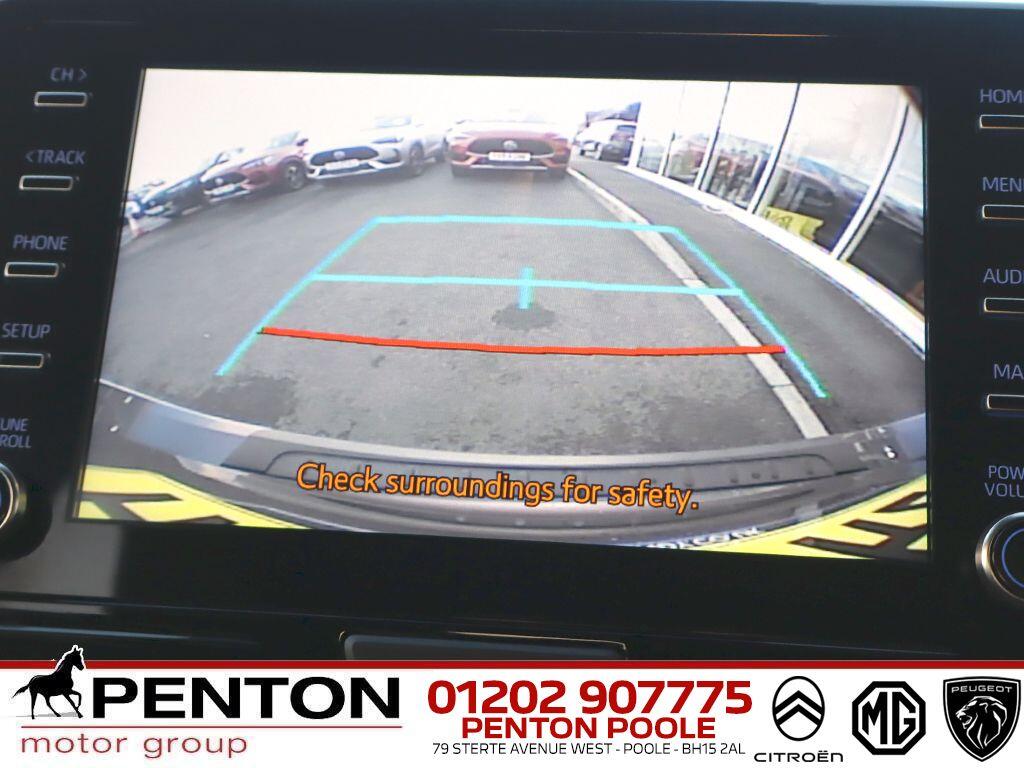 Used Toyota Yaris 2022 for sale - 76976330: Photo 2