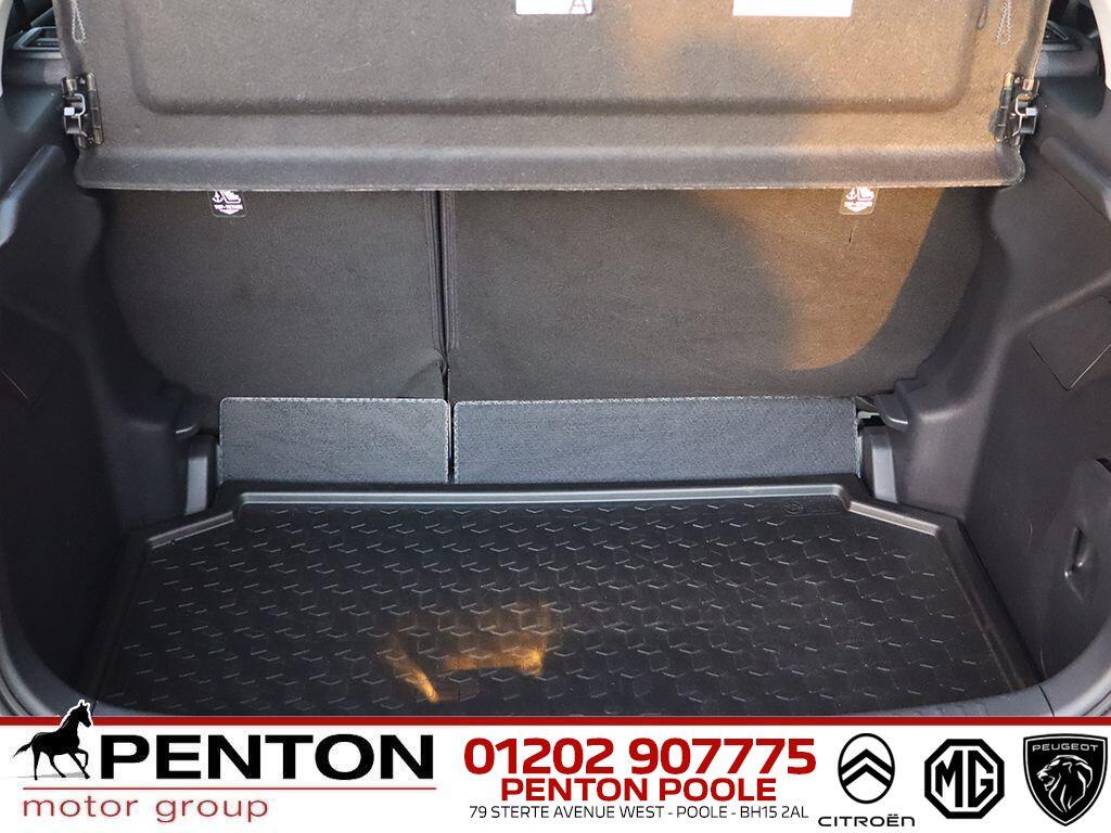 Used Toyota Yaris 2022 for sale - 76976330: Photo 7