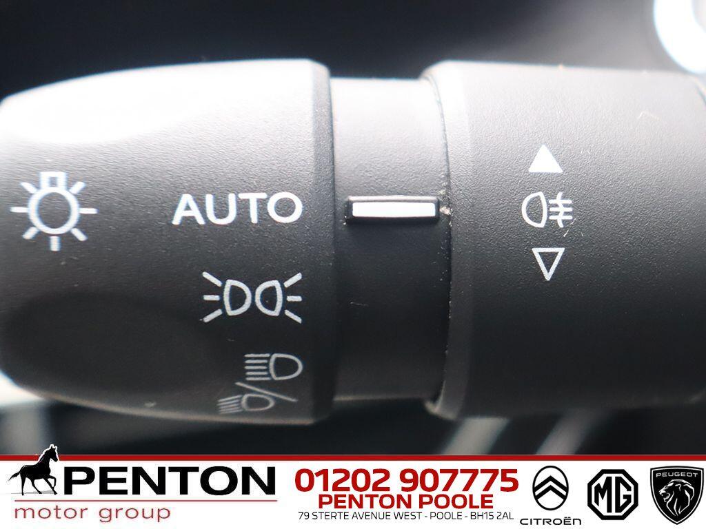 Used Peugeot E-2008 2022 for sale - 77957689: Photo 17