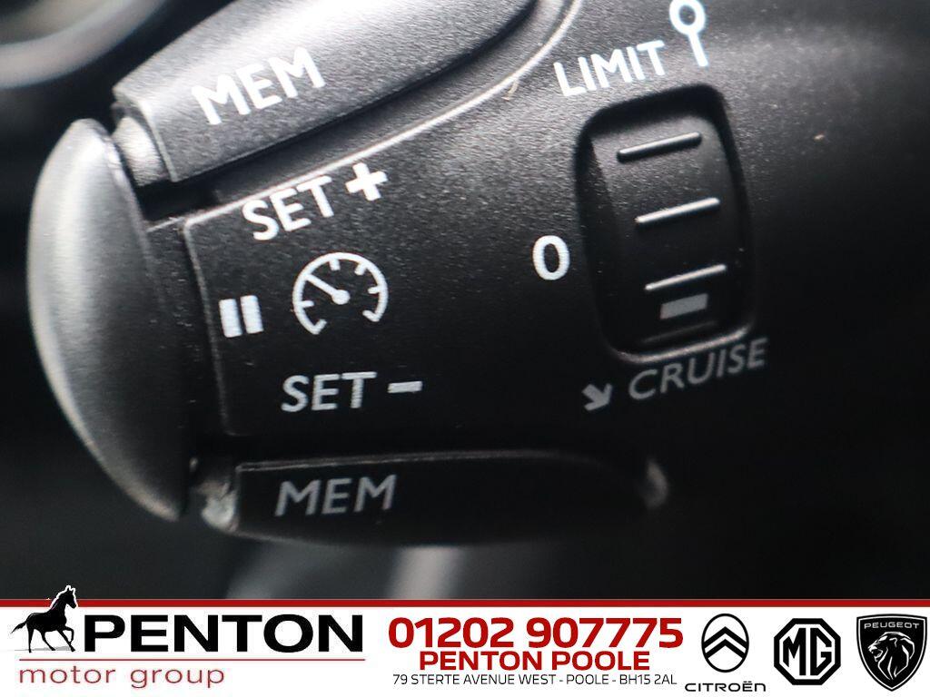 Used Peugeot E-2008 2022 for sale - 77957689: Photo 18