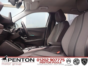 Used Peugeot E-2008 2022 for sale - 77957689: Photo