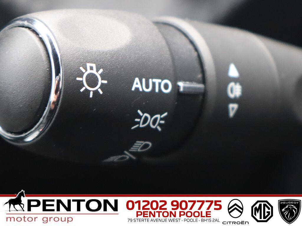 Used Peugeot E-2008 2024 for sale - 77646139: Photo 17