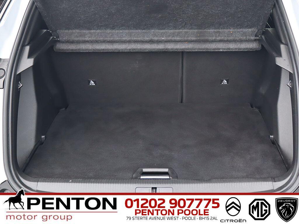 Used Peugeot E-2008 2024 for sale - 77646139: Photo 9