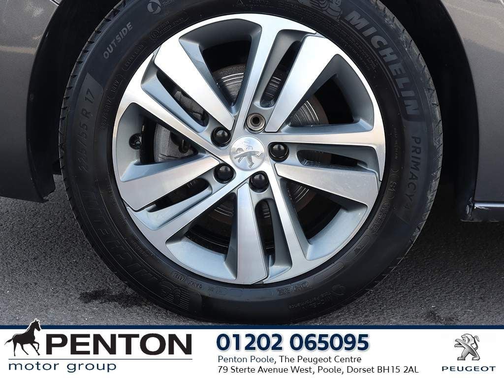 Used Peugeot Traveller 2022 for sale - 76667495: Photo 14