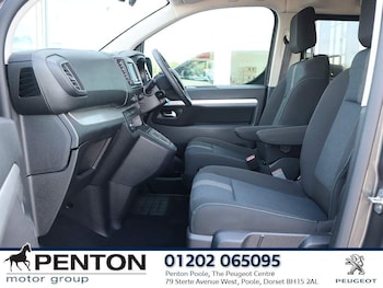 Used Peugeot Traveller 2022 for sale - 76667495: Photo