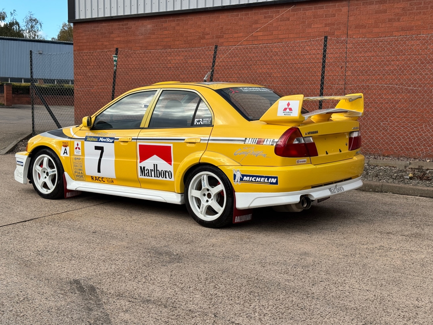 Used Mitsubishi Lancer 1998 for sale - 76450016: Photo 26