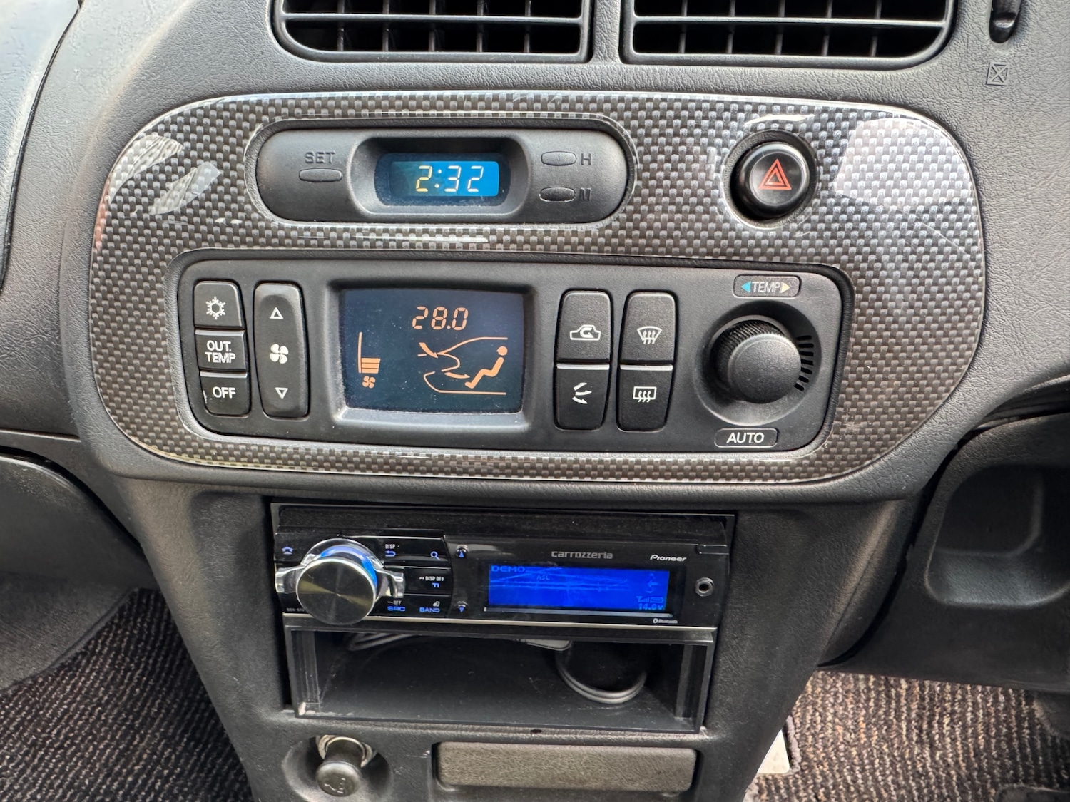 Used Mitsubishi Lancer 1998 for sale - 76450016: Photo 43