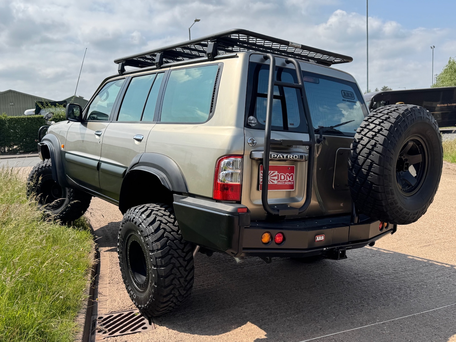 Vehicle 44