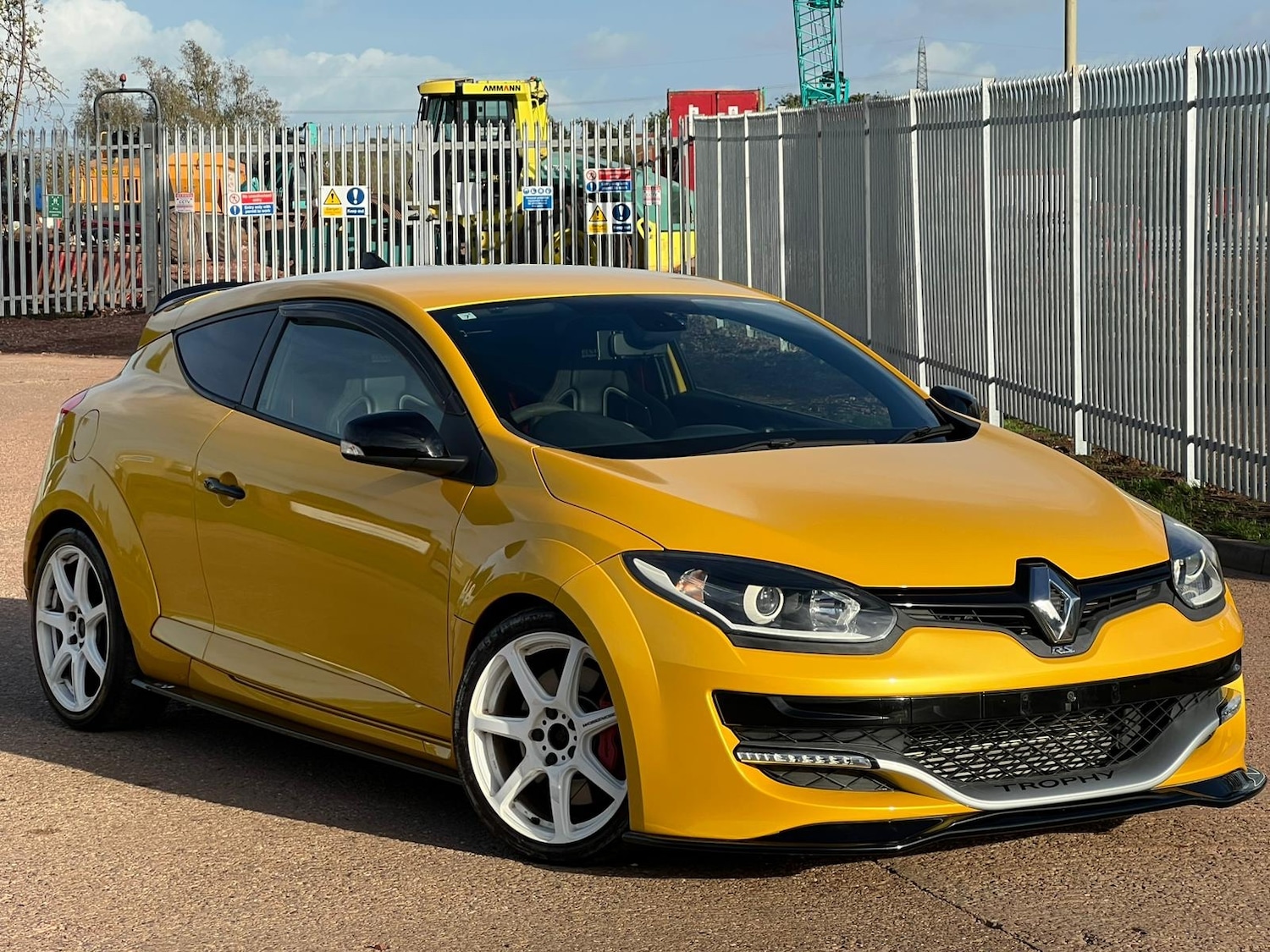 Used Renault Megane 2015 for sale - 76252462: Photo 1