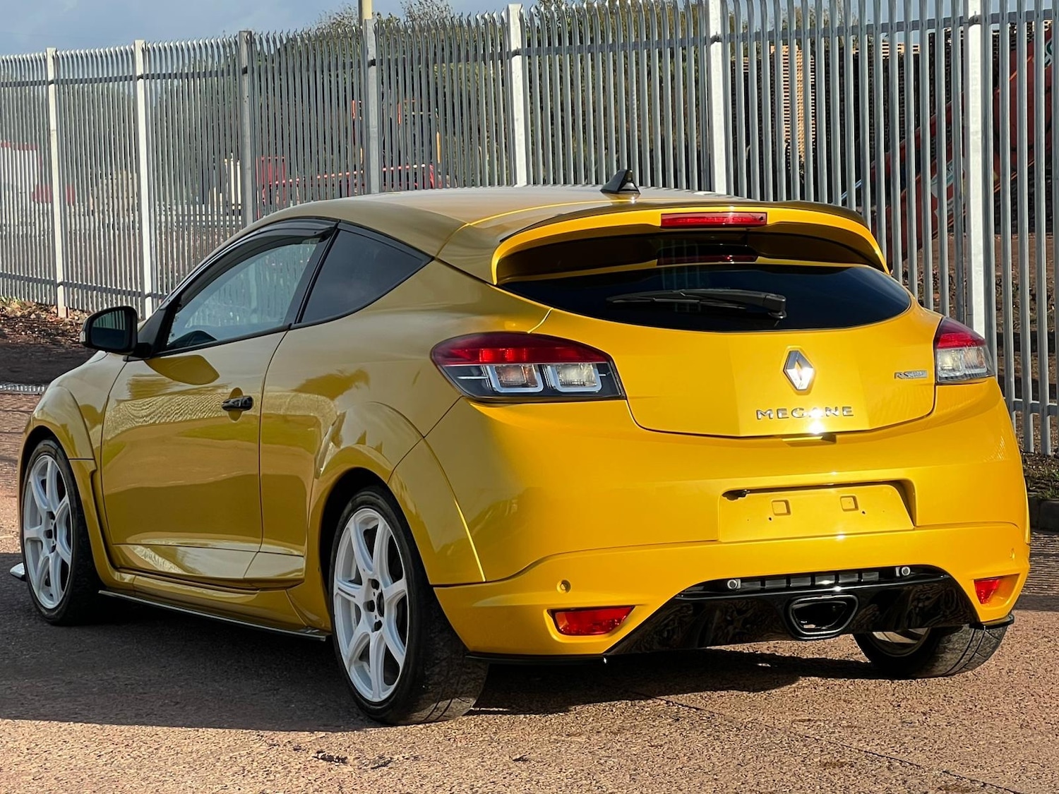 Used Renault Megane 2015 for sale - 76252462: Photo 3