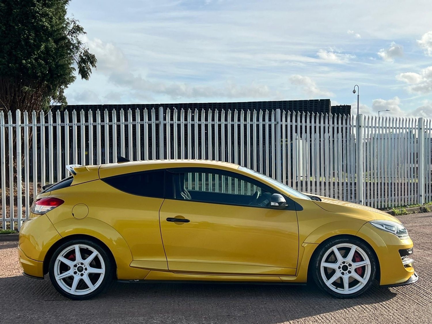 Used Renault Megane 2015 for sale - 76252462: Photo 4