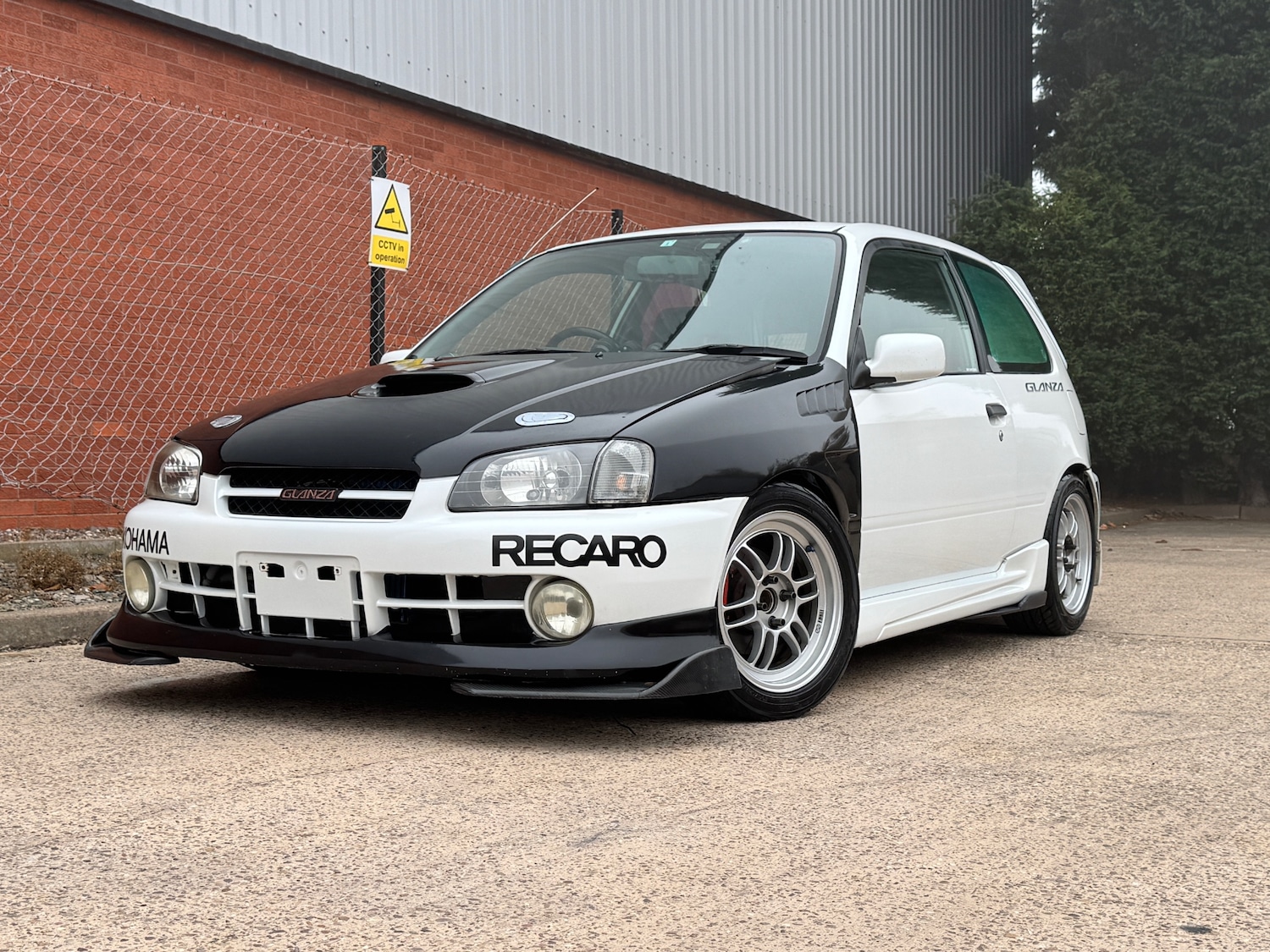 Used Toyota Starlet 1996 for sale - 76249940: Photo 2