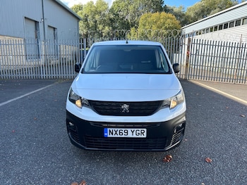 Used Peugeot Partner 2019 for sale - 76064521: Photo
