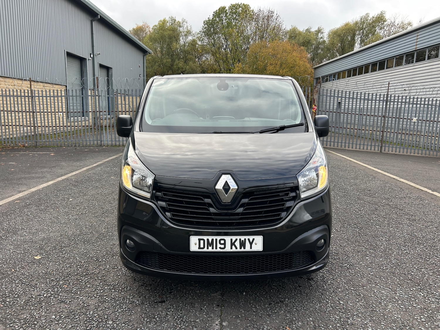 Used Renault Trafic 2019 for sale - 76465185: Photo 2