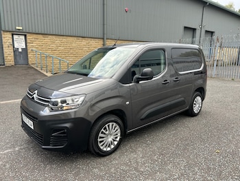 Used Citroen Berlingo 2020 for sale - 76219203: Photo