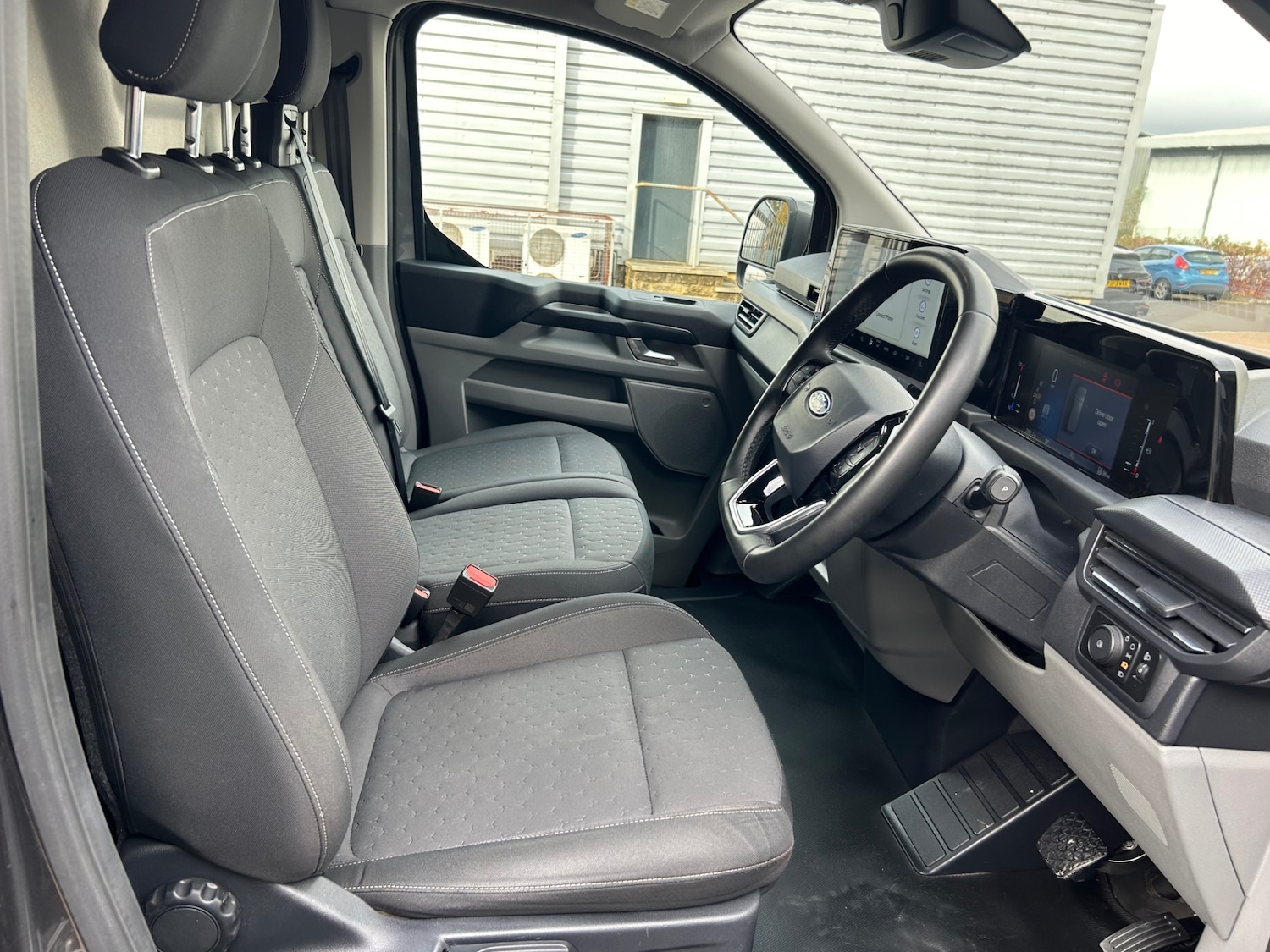Used Ford Transit Custom 2024 for sale - 76464778: Photo 10