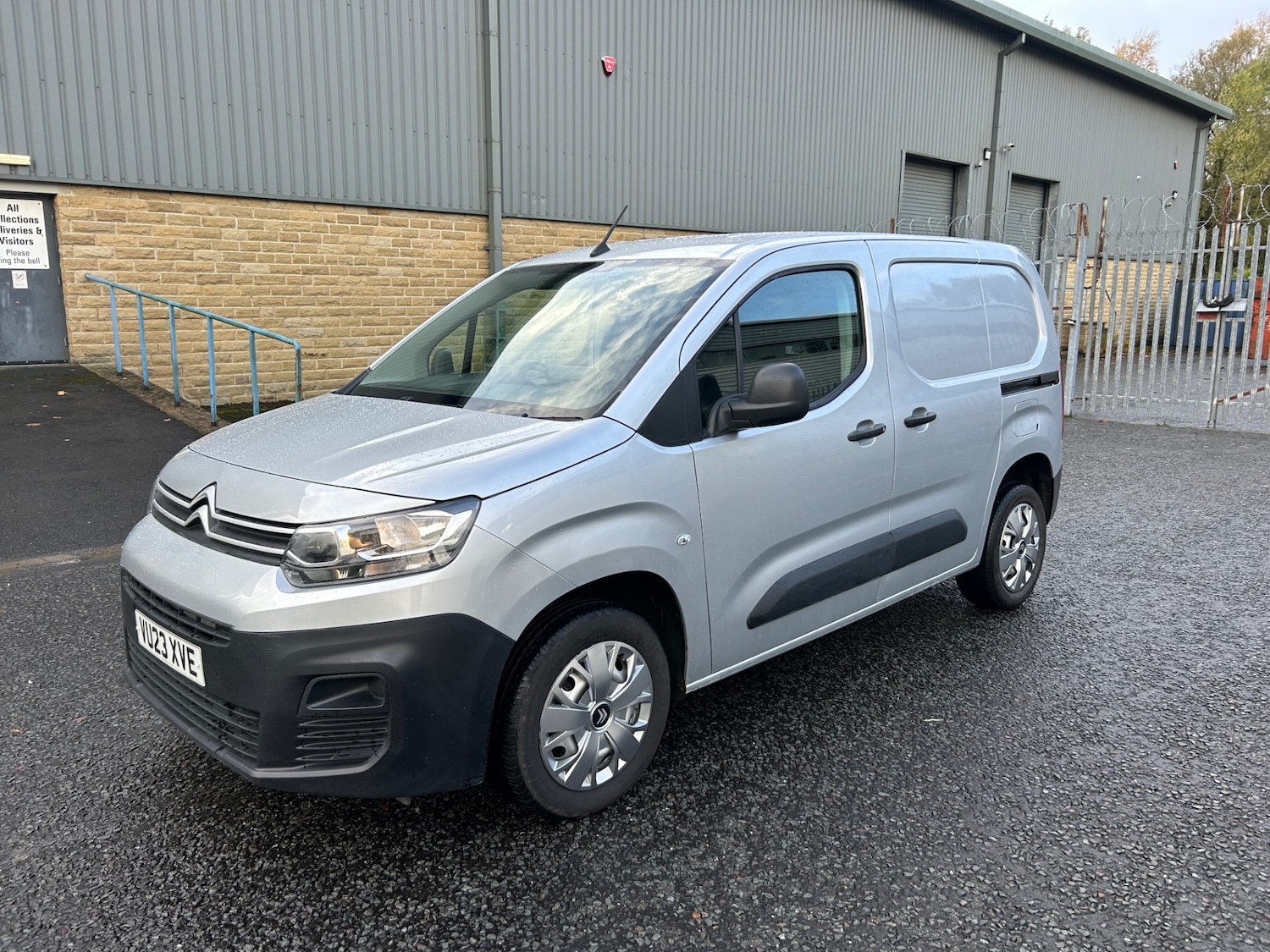 Used Citroen Berlingo 2023 for sale - 76464765: Photo 3