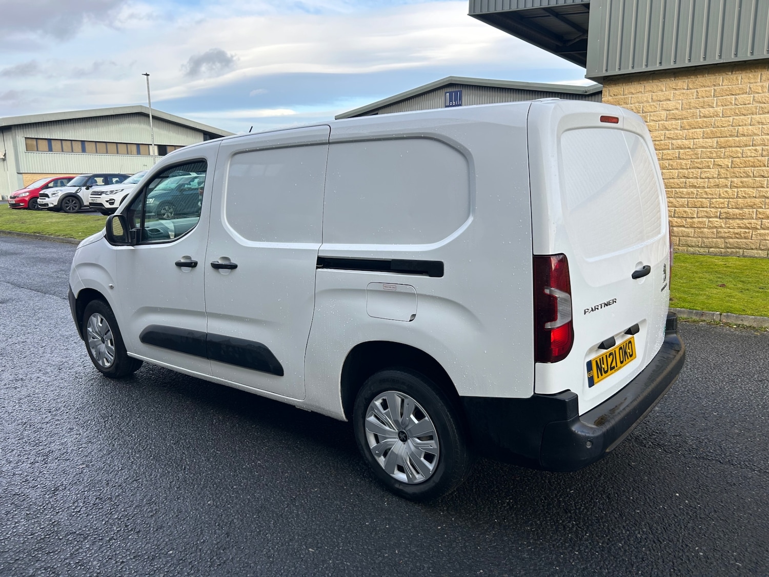 Used Peugeot Partner 2021 for sale - 77196169: Photo 4