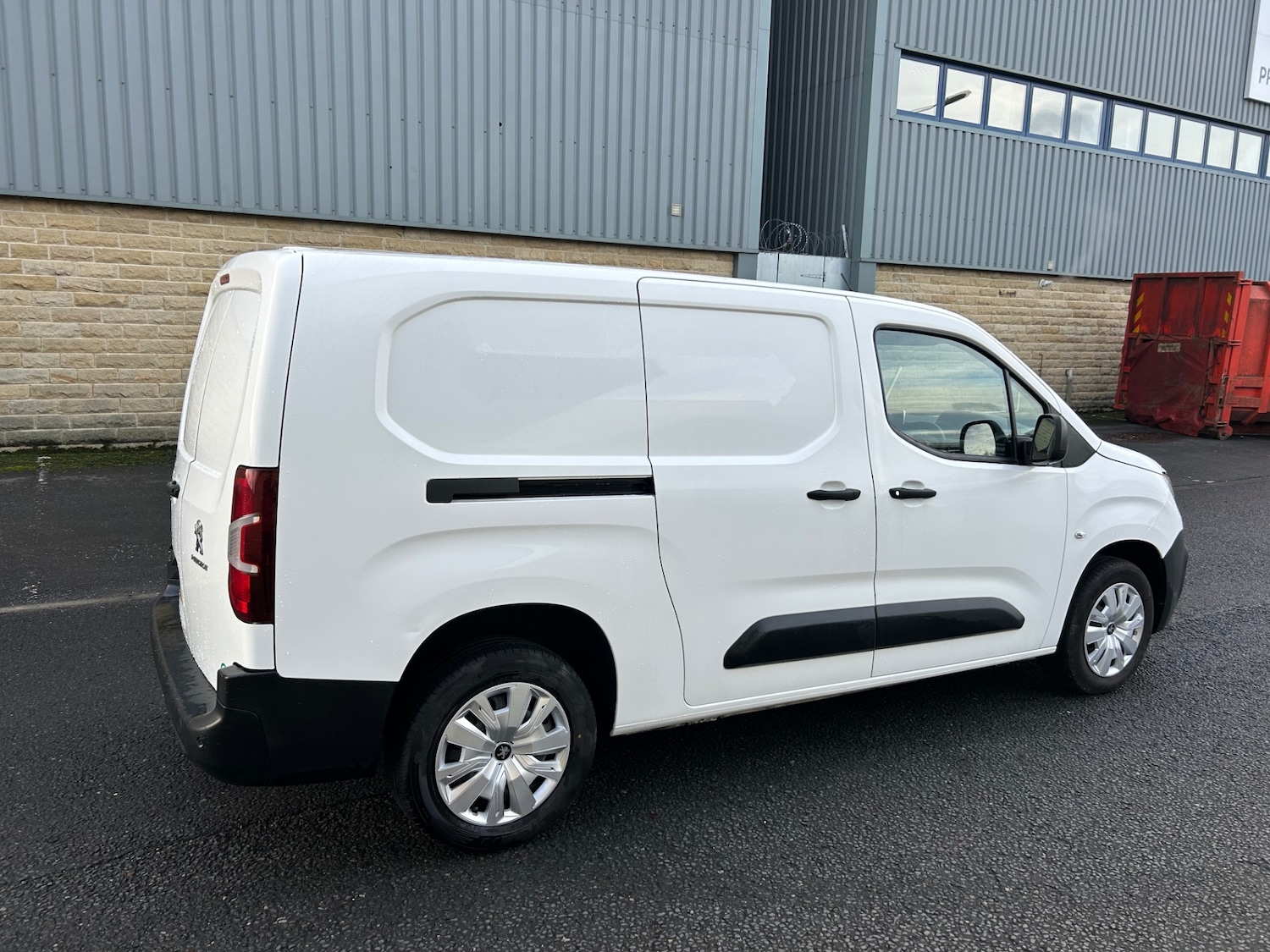 Used Peugeot Partner 2021 for sale - 77196169: Photo 6