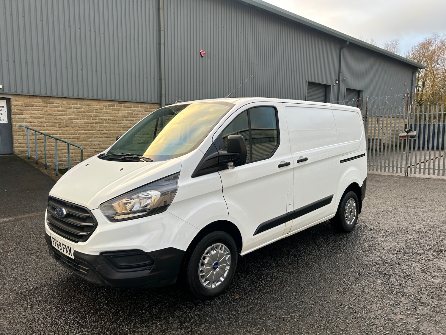 Used Ford Transit Custom 2019 for sale - 77000907: Photo 3