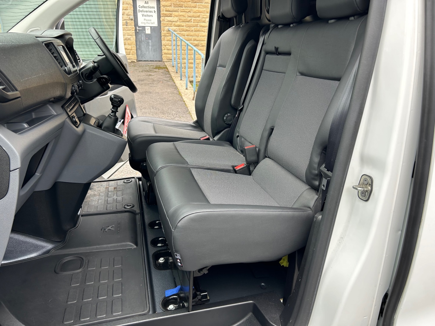 Used Peugeot Expert 2020 for sale - 76142749: Photo 10