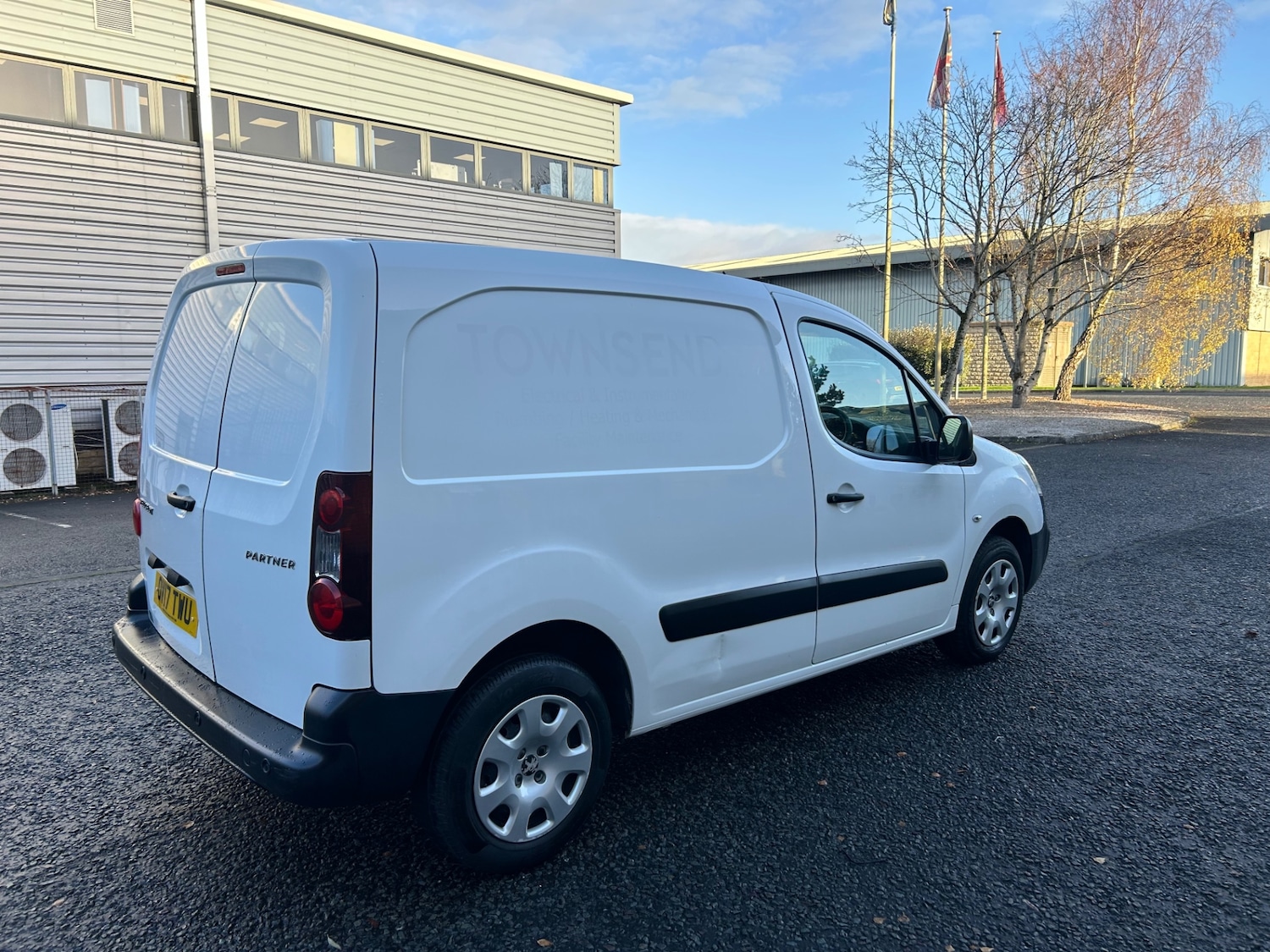 Used Peugeot Partner 2017 for sale - 76735688: Photo 6