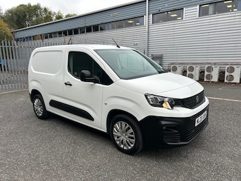 Used Peugeot Partner 2020 for sale - 76232998: Photo