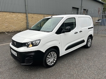Used Peugeot Partner 2020 for sale - 76232998: Photo