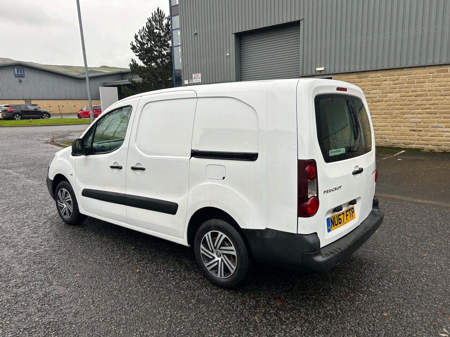 Used Peugeot Partner 2017 for sale - 76980349: Photo 4