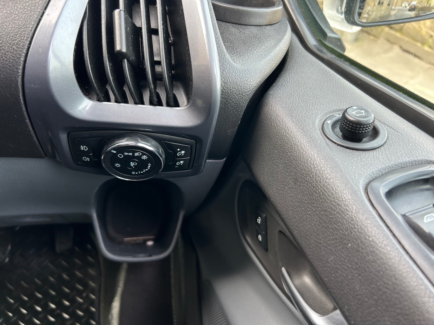 Used Ford Transit Custom 2014 for sale - 77985112: Photo 14