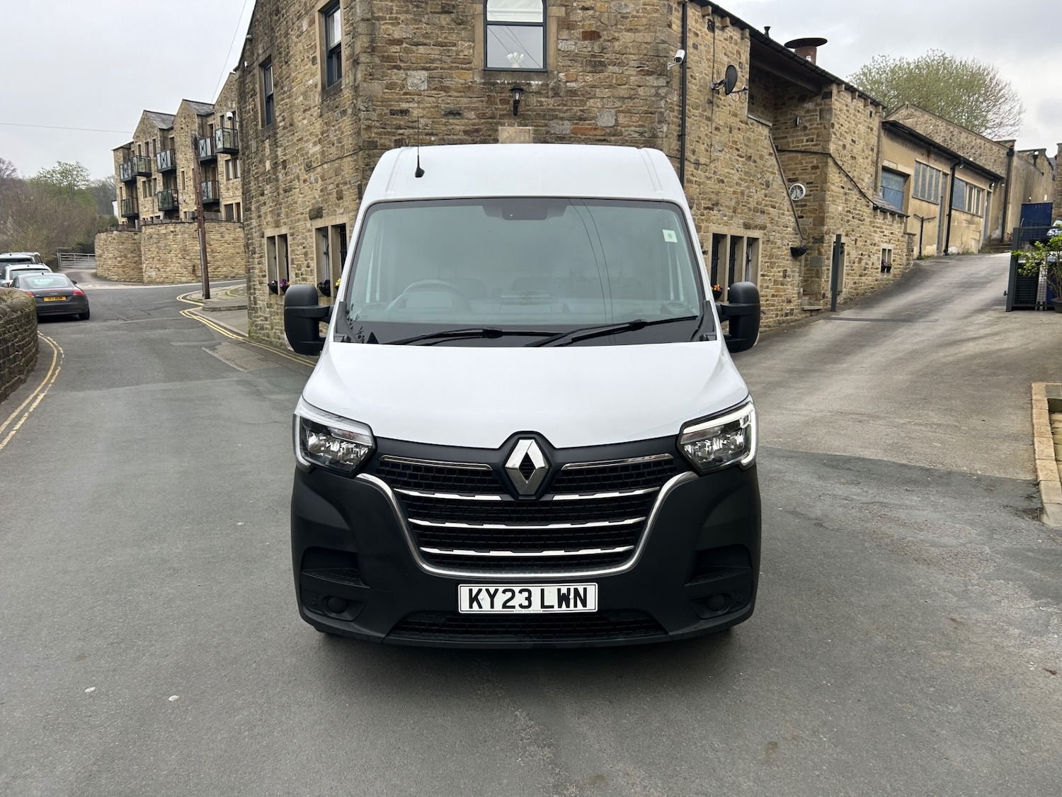 Used Renault Master 2023 for sale - 78175859: Photo 2