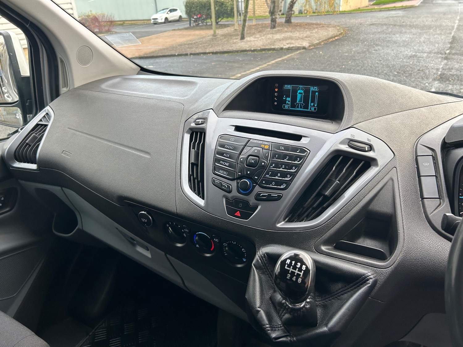 Used Ford Transit Custom 2015 for sale - 76626021: Photo 11