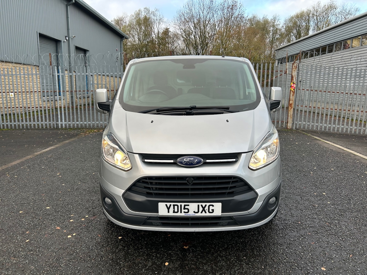 Used Ford Transit Custom 2015 for sale - 76626021: Photo 2