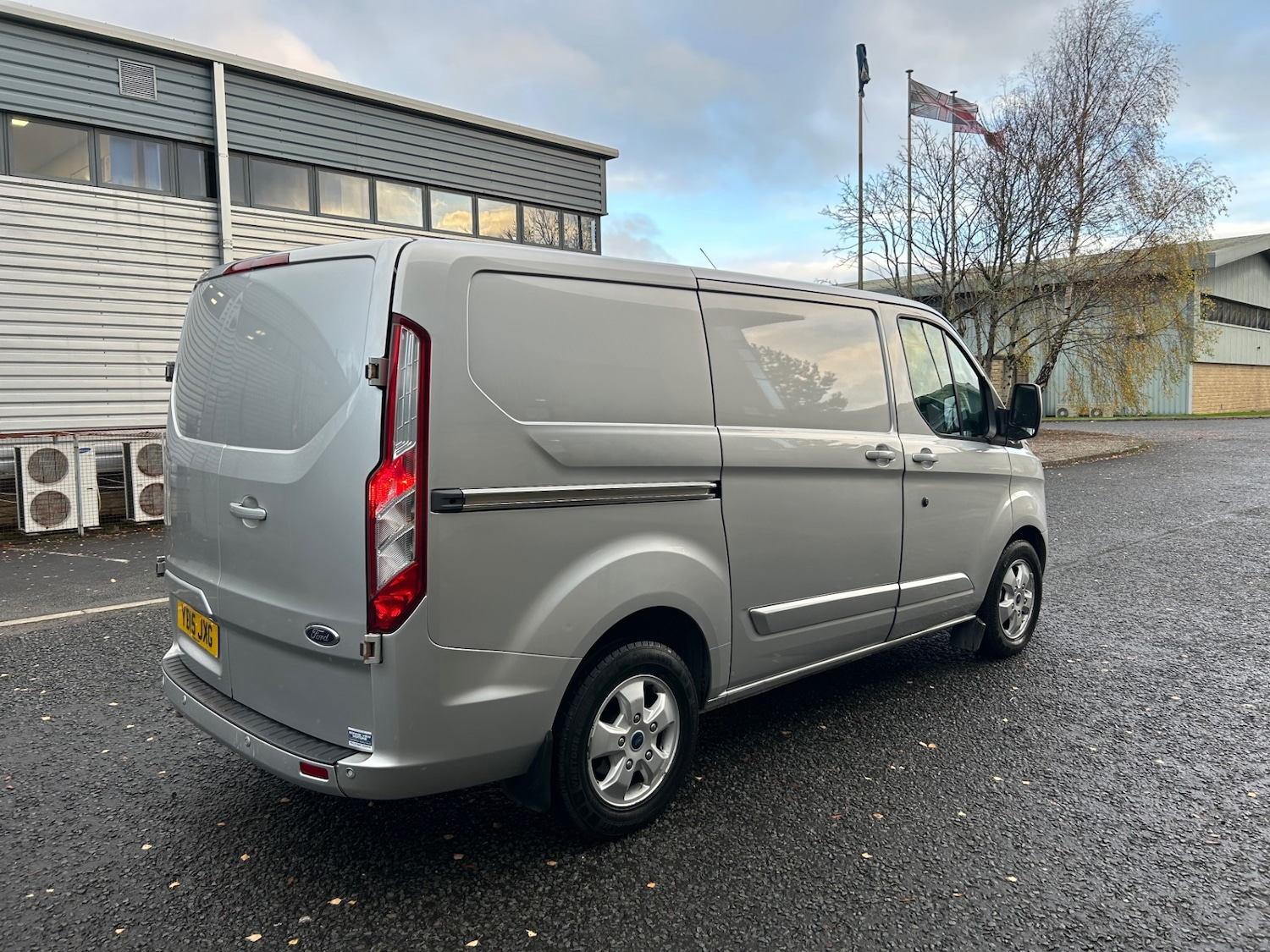 Used Ford Transit Custom 2015 for sale - 76626021: Photo 6