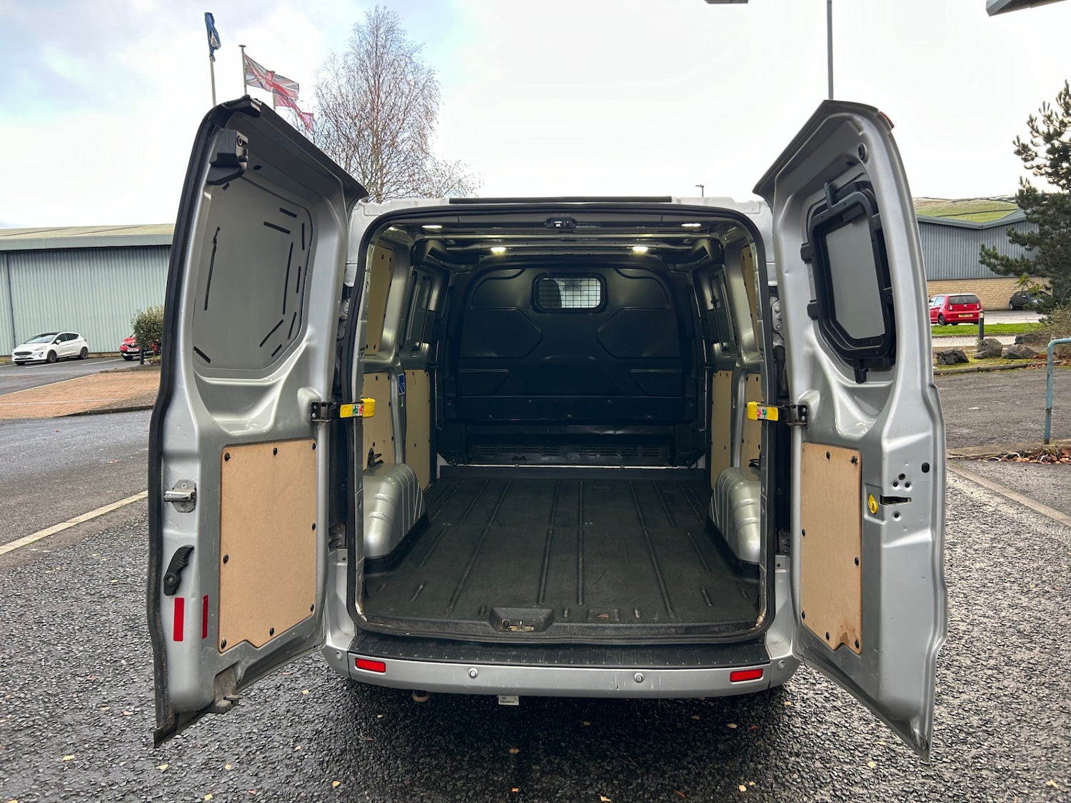 Used Ford Transit Custom 2015 for sale - 76626021: Photo 8