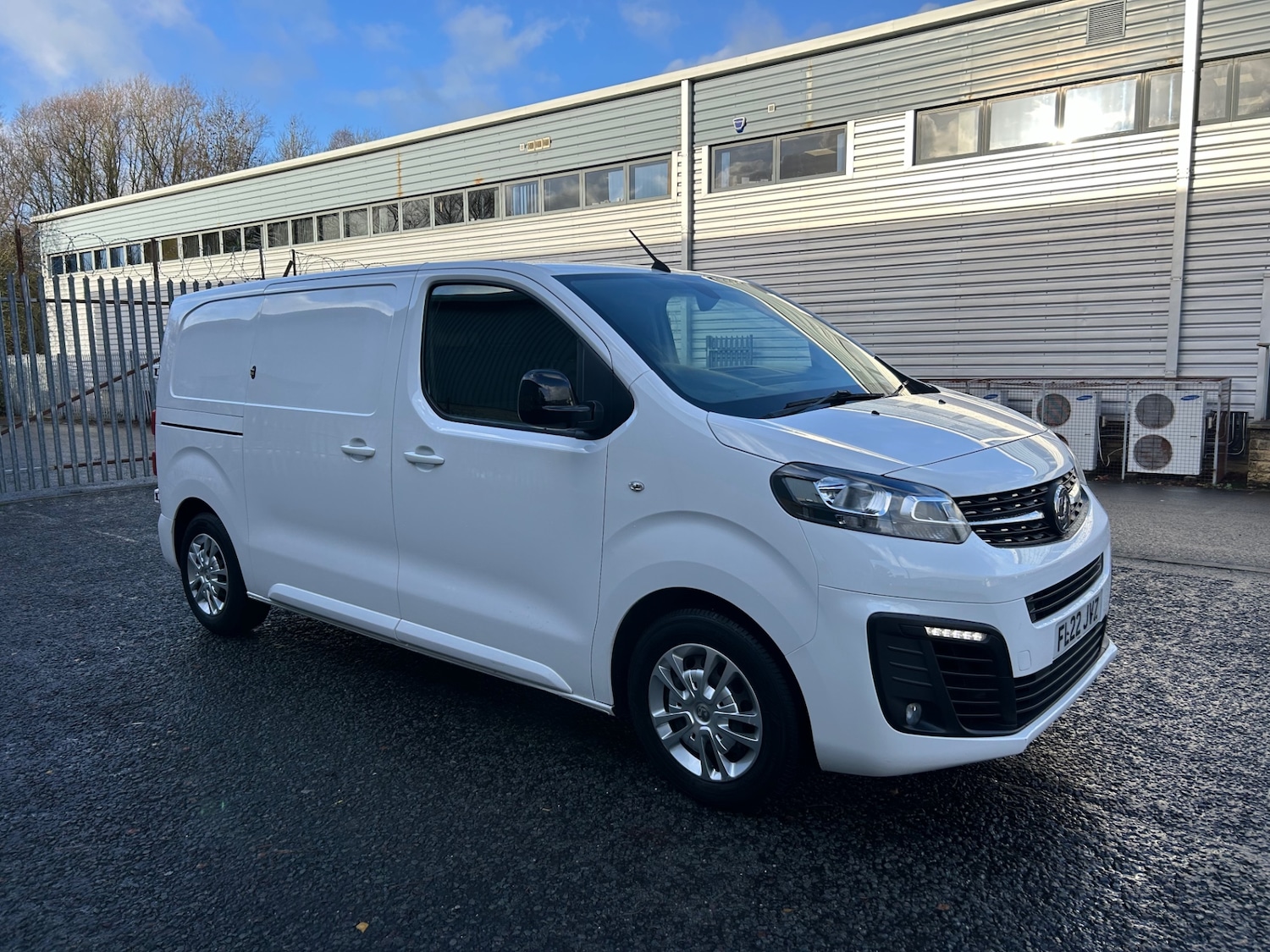 Used Vauxhall Vivaro 2022 for sale - 76892594: Photo 1
