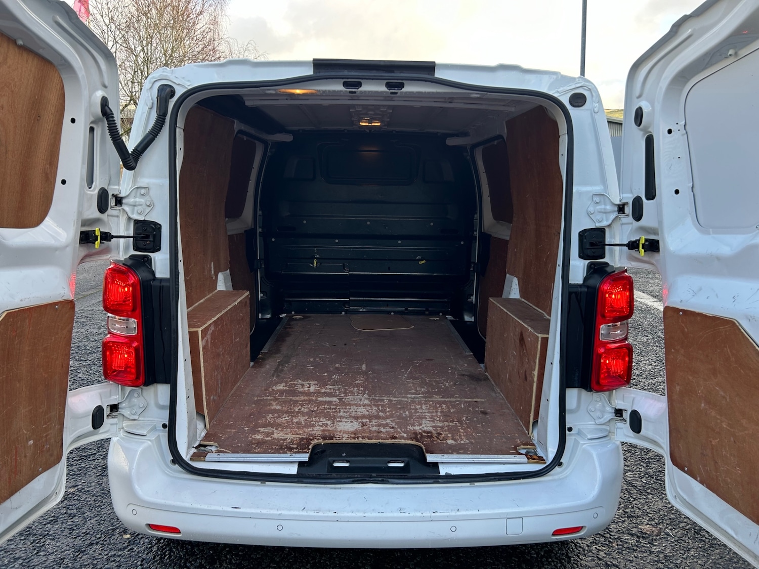 Used Vauxhall Vivaro 2022 for sale - 76892594: Photo 7