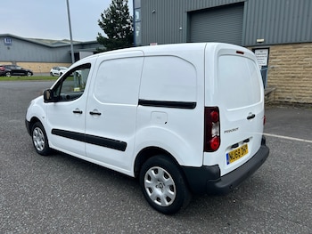 Used Peugeot Partner 2018 for sale - 75557084: Photo