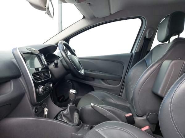 Used Renault Clio 2017 for sale - 76225782: Photo 5