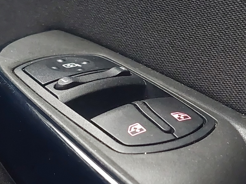 Used Vauxhall Corsa 2015 for sale - 77776715: Photo 15