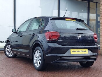 Used Volkswagen Polo 2018 for sale - 77606126: Photo