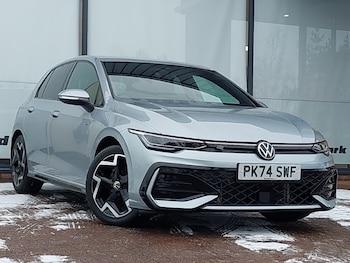 Used Volkswagen Golf 2024 for sale - 77114786: Photo