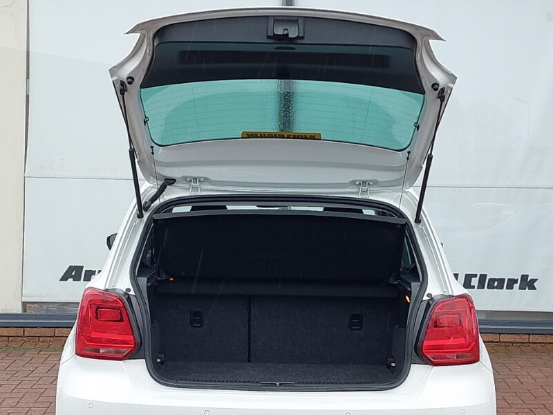 Used Volkswagen Polo 2017 for sale - 77818451: Photo 8