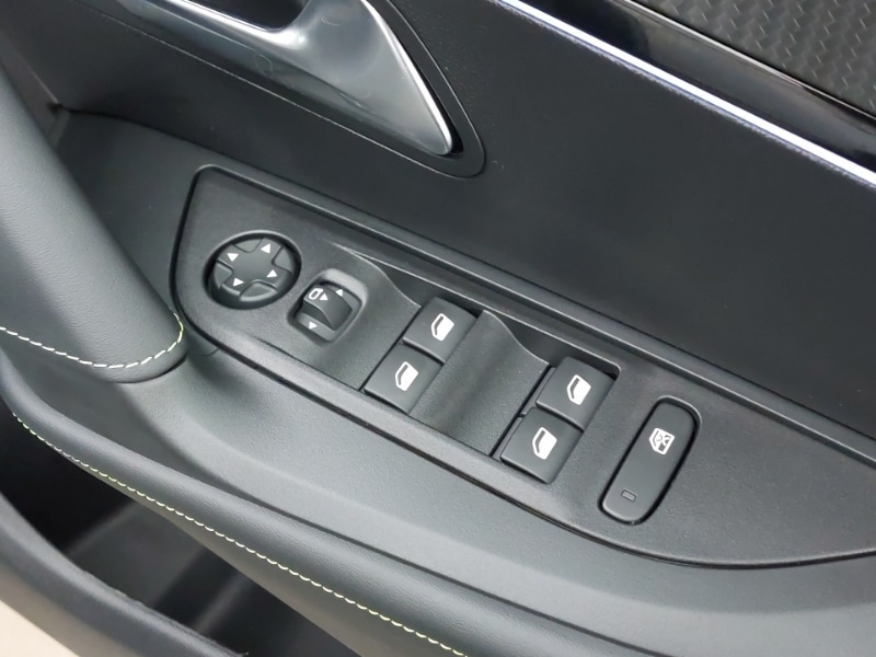 Used Peugeot 2008 2025 for sale - 77514060: Photo 14