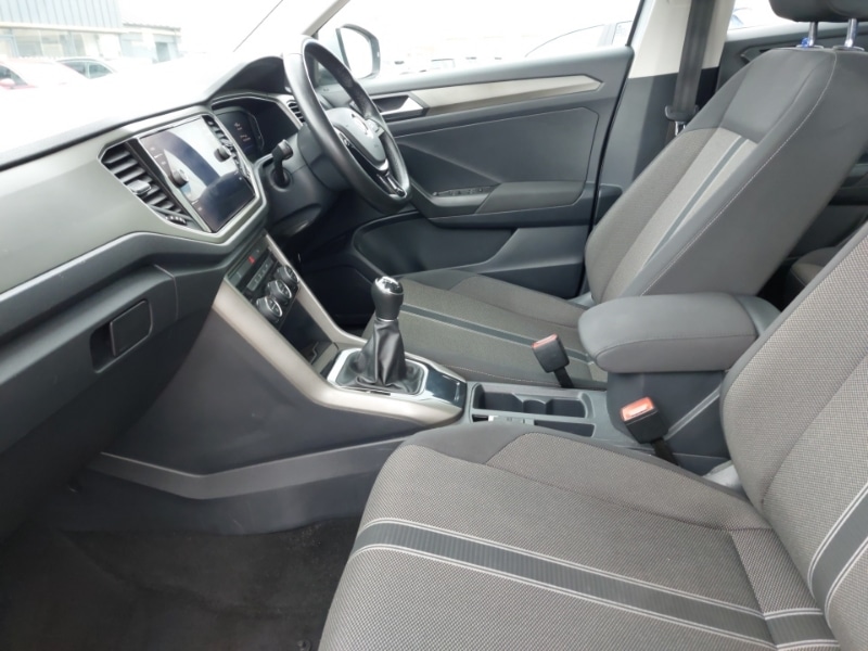 Used Volkswagen T-Roc 2020 for sale - 77922001: Photo 5